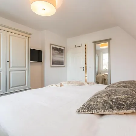 Schulstr_28 _haus Helle Brise_ Holiday home Zingst